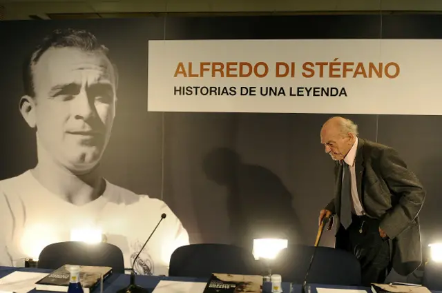 El argentino Alfredo Di Stéfano es considerado el mejor jugador en la historia del Real Madrid.