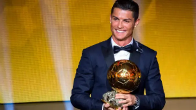CR7 ha conquistado tres balones de oro, un logro para cualquier futbolística, pero no lo suficiente para él.
