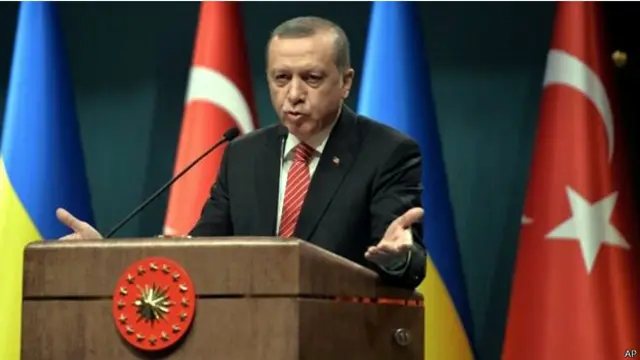 الرئيس اردوغان وعد بالضرب بشدة عقب تفجير الاحد