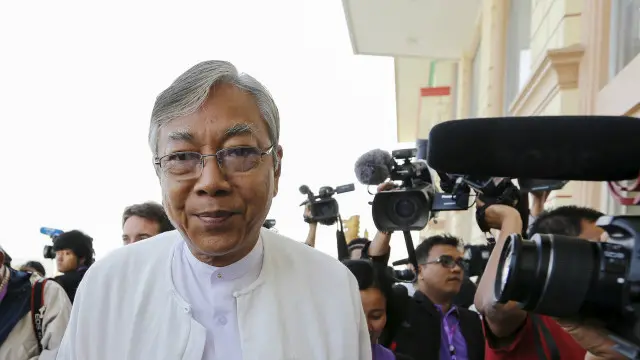 Htin Kyaw merupakan presiden Myanmar dari kalangan sipil pertama sejak puluhan tahun lalu.