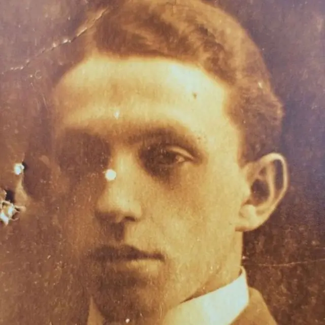 根里克·鲁宾斯坦1937年被当作“反革命”抓走，后来被枪决