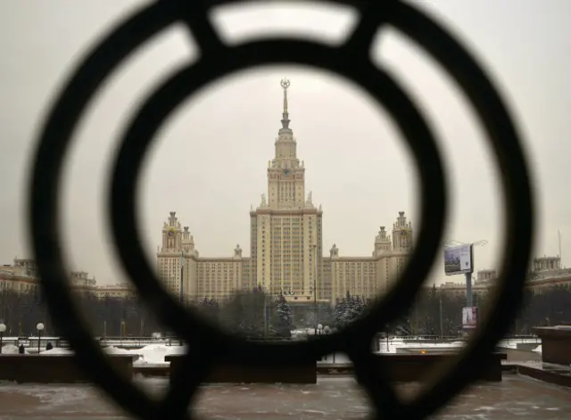 Правительство не привлекло МГУ к разработке законопроекта о Технологической долине, которая позиционировалась как проект университета. 