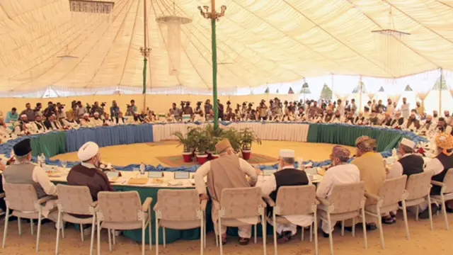 کانفرنس میں نیا قانون لانے کے لیے وفاقی اور صوبائی سطح پر مذاکراتی کمیٹیاں بنانے پر اتفاق کیا گیا