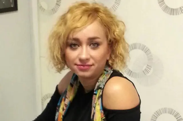 Ankarada yaşayan azərbaycanlı iş qadını Aynur Qazıyeva hadisə baş verərkən partlayışın olduğu Kızılay ərazisindəki ofisində olub