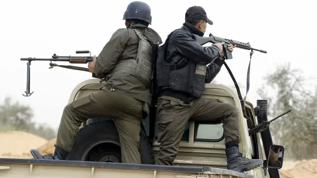 أجهزة الأمن التونسية في عملية أمنية بمدينة بنقردان