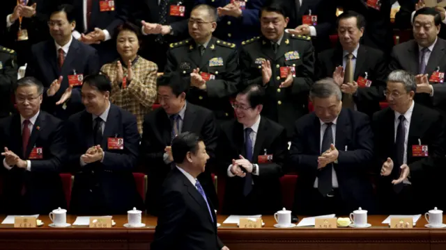 习近平到场出席全国人大闭幕会