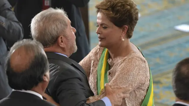 බ්‍රසීල ජනාධිපතිනිය දිල්මා රුසේෆ් සහ ලූලා ද සිල්වා 