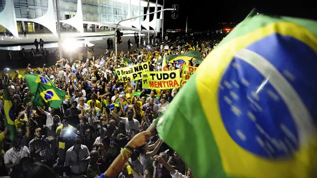 Protestas frente al palacio de gobierno de Planalto, Brasilia.