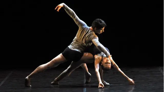 Nadja Saidakova y Vladislav Marinov bailando en 2011