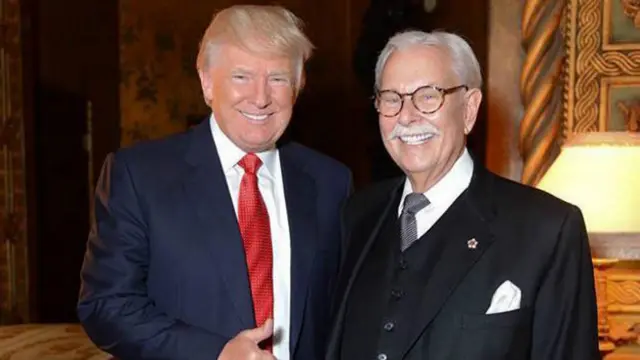 Donald Trump y Anthony Senecal