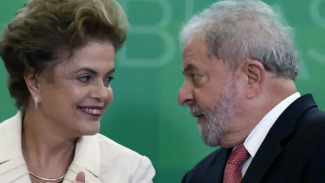 Madaxweynaha waxaa lagu eedeeyay sidoo kale inay xil u magacowdo madaxweynihii hore oo baaritaan uu ku socdo