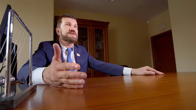 Депутат Семенников