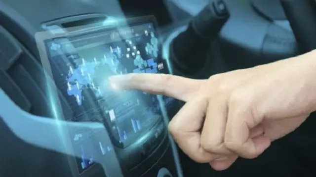 يزيد اتصال السيارات الحديثة بالإنترنت عبر التكنولوجيا الحديثة من فرص تعرضها للقرصنة الإليكترونية