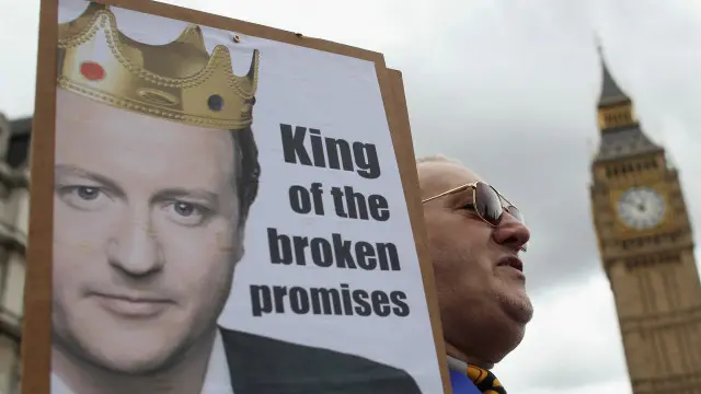 Акция протеста в Лондоне против сокращения социальной части бюджета