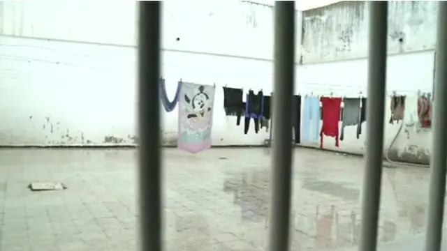 به ما اجازه دادند فقط از بند ب بازدید کنیم