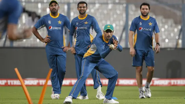 آئی سی سی کے عالمی مقابلوں کی کہانی اس وقت تک مکمل نہیں ہوسکتی جب اس میں پاک بھارت میچ شامل نہ ہو۔