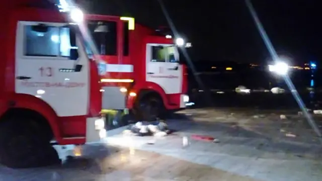 Спасатели в аэропорту Ростова