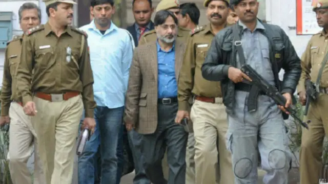 एसएआर गिलानी