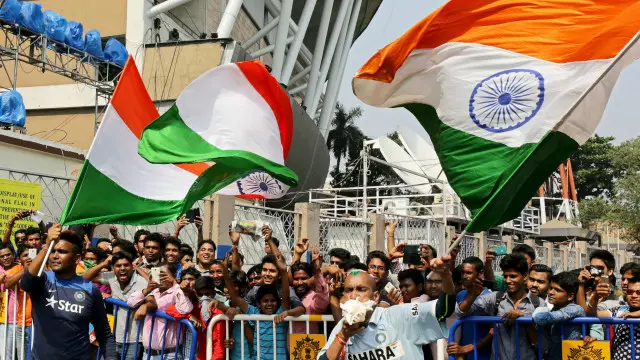 भारत के हाथों मिली छह विकटों की हार से पाकिस्तान में भारी निराशा हुई है. 