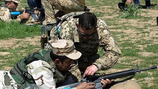 تساهم قوات أمريكية في تدريب الجنود العراقيين وقوات البشمرغة