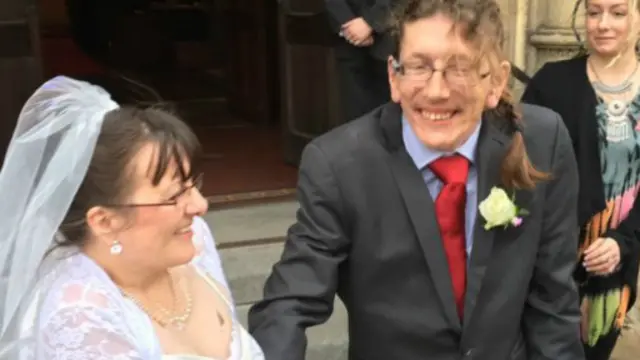 傑克說，「我要給我心愛的人她應得的婚禮。」