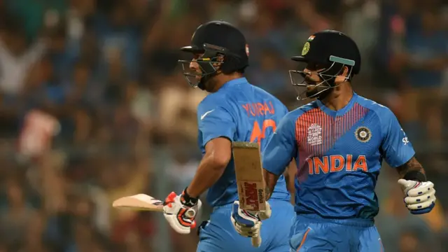 تاہم بعد میں ویراٹ کوہلی اور یوراج سنگھ نے چوتھی وکٹ کی شراکت میں ذمہ دارانہ بلے بازی کرتے ہوئے 61 رنز بنائے۔ 