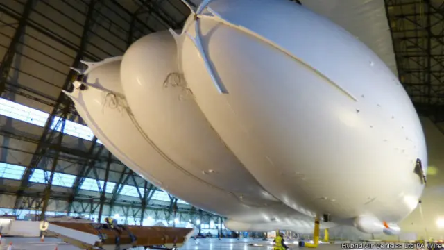 एयरलैंडर 10