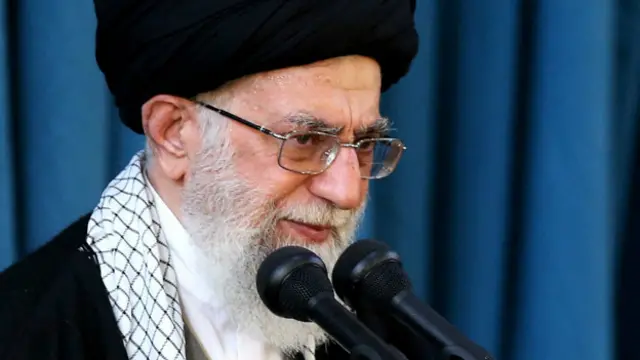 آیت الله خامنه ای