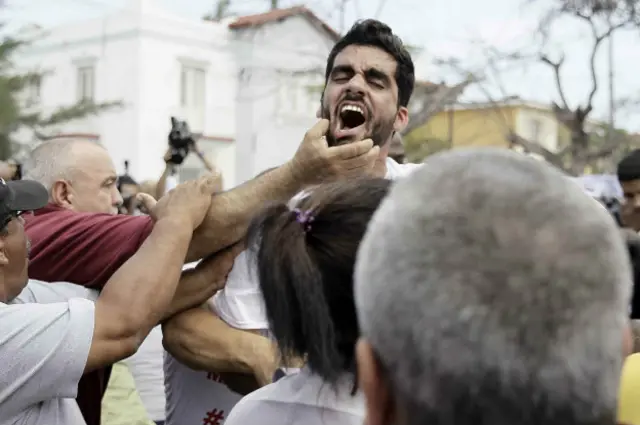 El artista de grafiti Danilo "El Sexto" Maldonado estuvo entre los activistas reprimidos en la manifestación que reclamó al presidente Obama la no violación de derechos humanos en la isla
