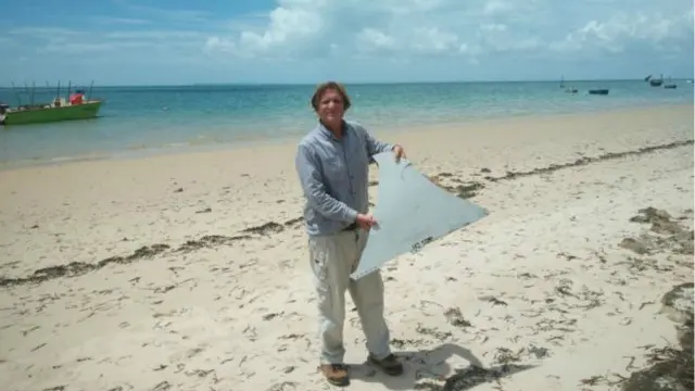 ایک ملبے کا ٹکڑا امریکہ کے ایک غیرپیشہ ور کھوجی کو فروری میں ملا تھا