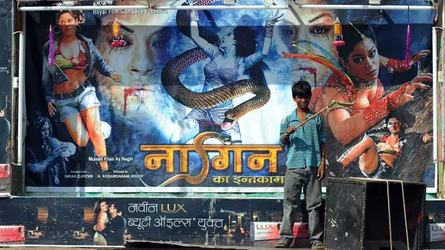 ملیالم زبان میں ہر سال ہر سال 200 کے قریب فلمیں تیار ہوتی ہیں