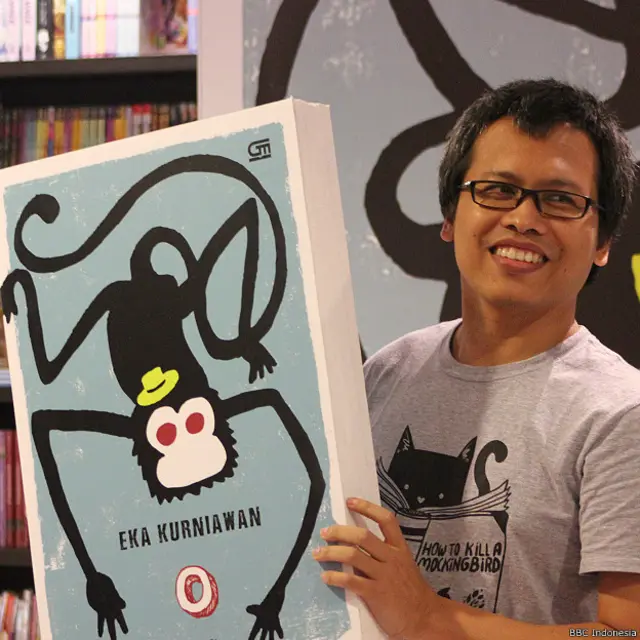 Eka Kurniawan ketika peluncuran novelnya terbaru berjudul "O" di Jakarta, Sabtu (20/03) lalu. 