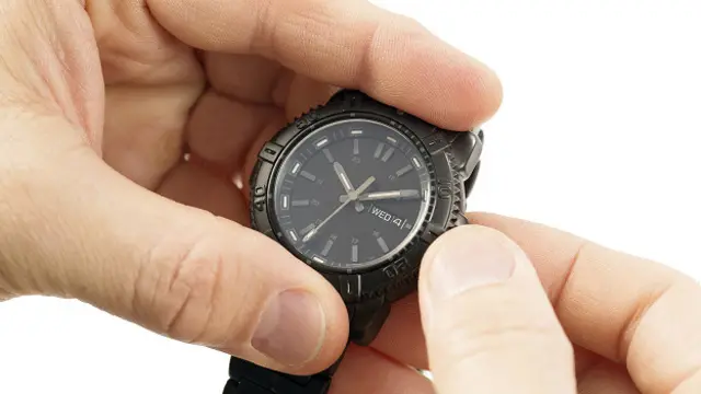 Переводя стрелки часов