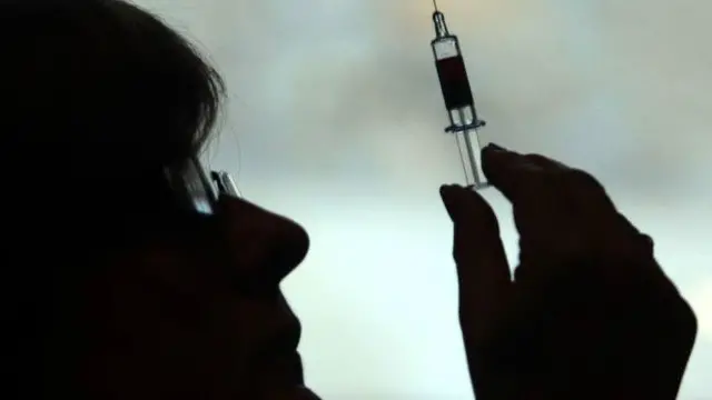 اللقاحات لم تحفظ بشكل مناسب في المبردات ولم تنقل وفقا للشروط المعتمدة