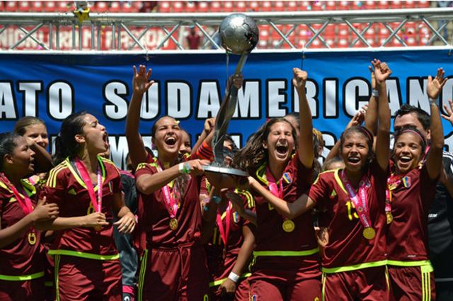 Por qué las mujeres futbolistas sufren más lesiones de rodilla que los  hombres? - BBC News Mundo