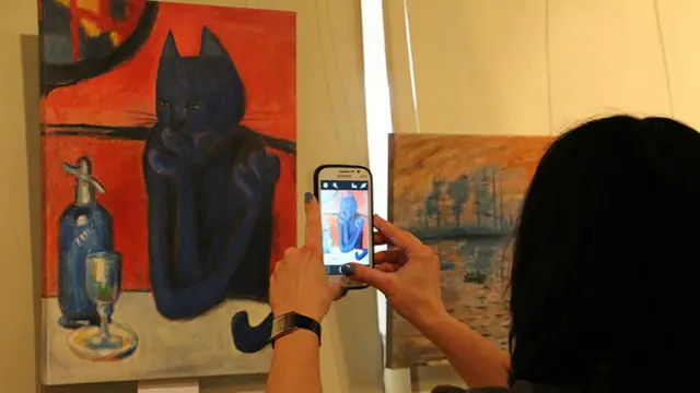 "Любительница валерьянки"