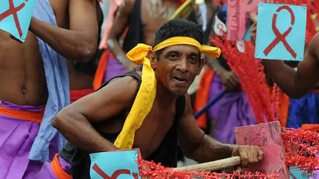 'ගමේ මිනිස්සු අදටත් ආකර්ෂණය වන ක්‍රම තිබෙනවා'