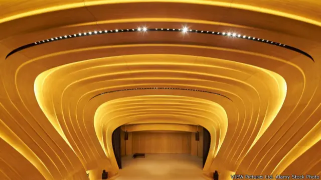 heydar_aliyev_centre_baku_azerbaijan