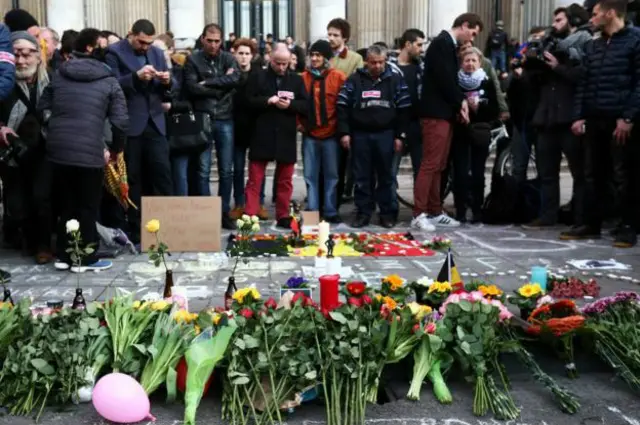 Homenaje a las víctimas de Bruselas