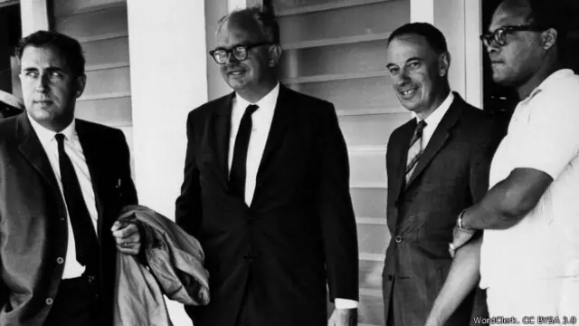 जेराल्ड बुल