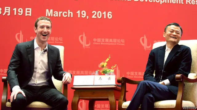 Mark Zuckerberg en Pekín junto a Jack Ma