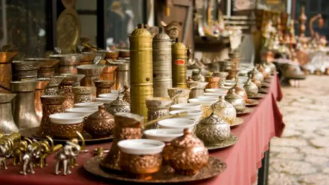 波斯尼亞人以其金屬製品而聞名。（Simon Cigoj/Getty）