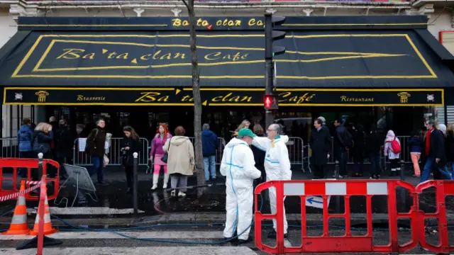 В результате парижских атак погибли 130 человек и более 350 были ранены