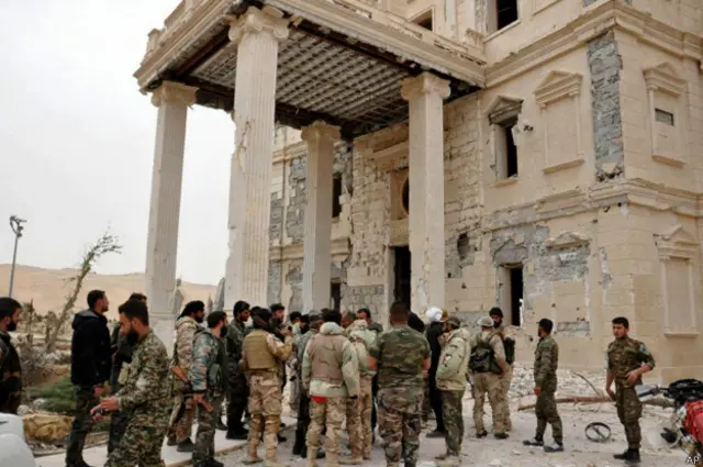 دخل الجيش أحياء في المدينة بعد اشتباكات عنيفة