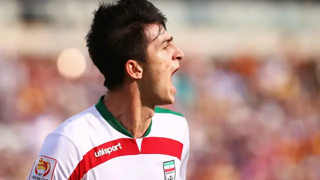 خبر انتقال سردار آزمون به اورتون بی اعتنا به بسته شدن پنجره نقل و انتقالات زمستانی لیگ برتر در روزنامه‌های ورزشی ایران منتشر شده است