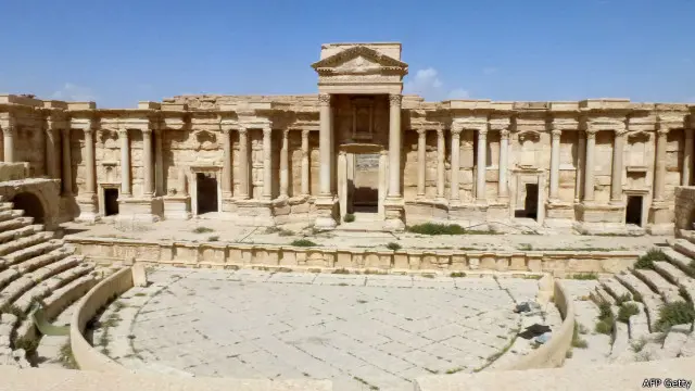 Древний театр, в котором боевики ИГ совершали массовые убийства