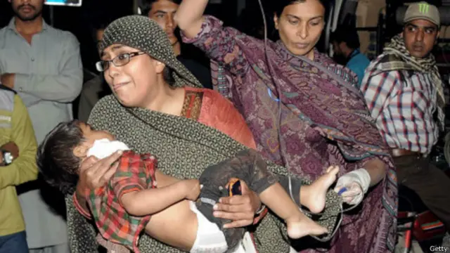 පාස්කු මංගල්‍ය සමරන කිතුනු බැතිමතුන් ඉලක්ක කොට ප්‍රහාරය එල්ල කළ බවයි ජමාත් උල් අහ්රාර් සංවිධානය කියා සිටින්නේ