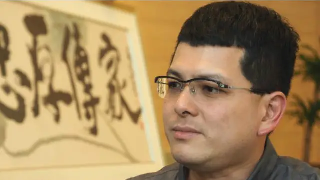 Dr Oh Ei Sun, seorang analis politik yang pernah menjabat sebagai sekretaris politik perdana menteri Malaysia, mengungkapkan betapa uang dan politik saling berkaitan di Malaysia.