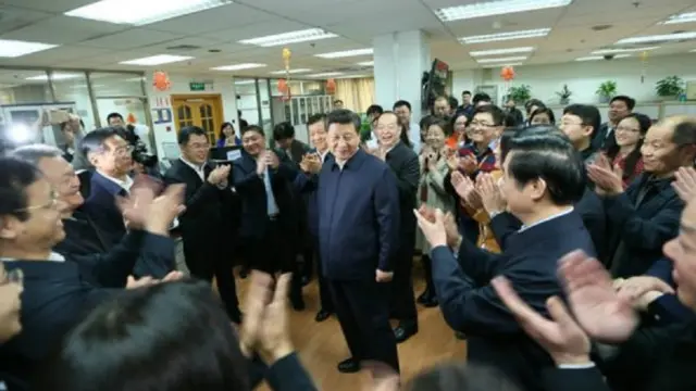 صدر شی جن پنگ نے فروری میں اخباروں کے دفاتر کے دورے کے دوران صحافیوں سے مکمل وفاداری کا مطالبہ کیا تھا