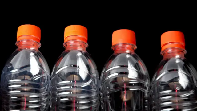 Botellas de plástico